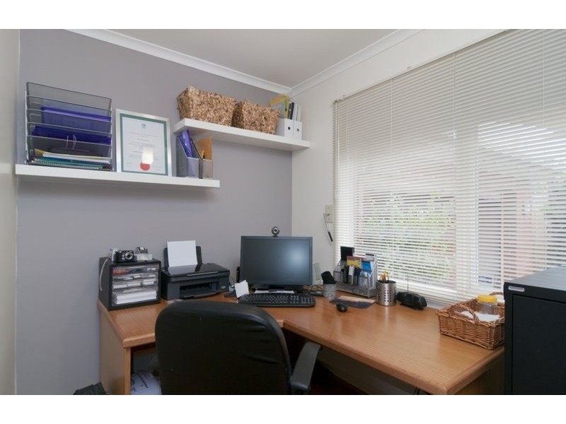 27 Cheriton Drive, Mooroolbark VIC 3138