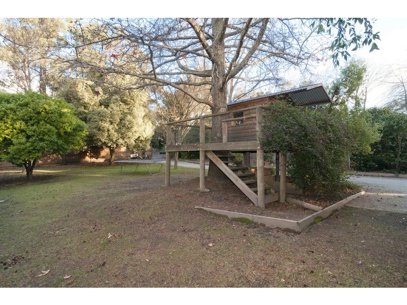 3 Hope Avenue, Montrose VIC 3765