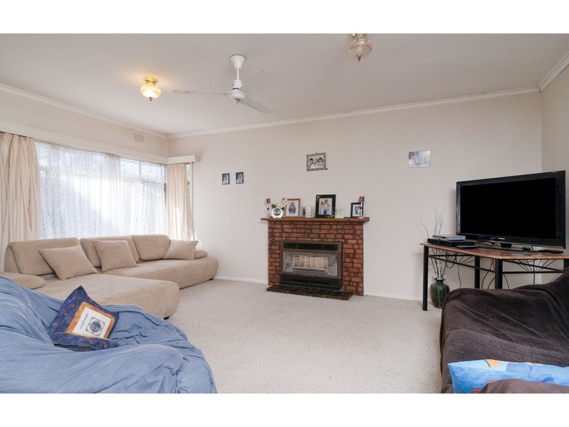 17 Hansen Road, Kilsyth VIC 3137