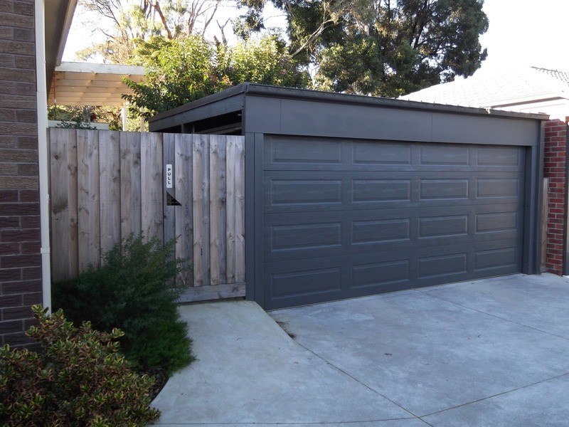 27 Elms Road, Mooroolbark VIC 3138
