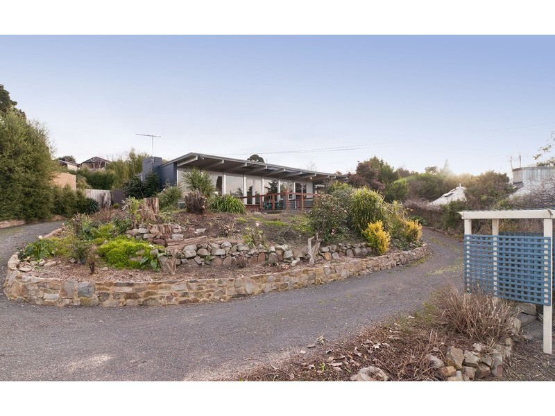 63 Victoria Road, Chirnside Park VIC 3116