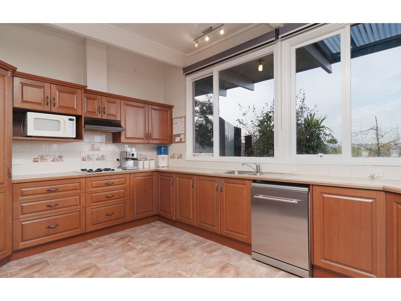 63 Victoria Road, Chirnside Park VIC 3116