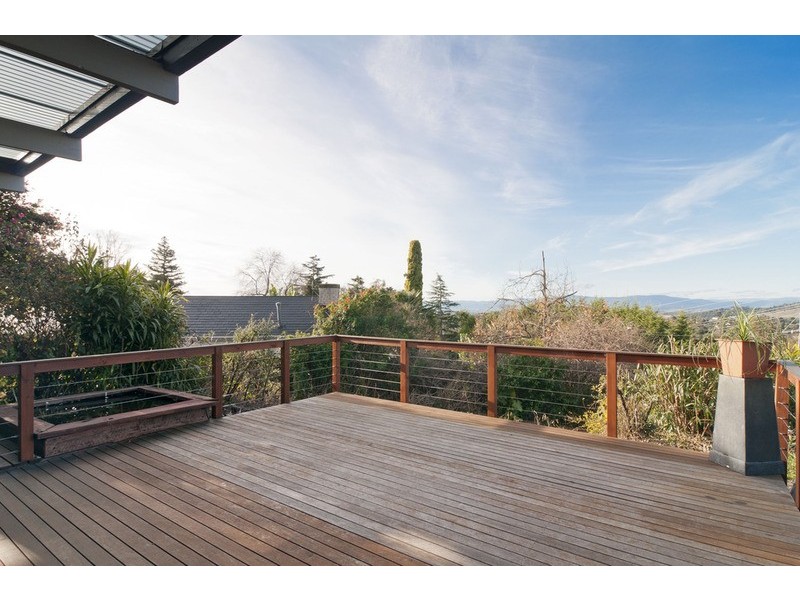 63 Victoria Road, Chirnside Park VIC 3116