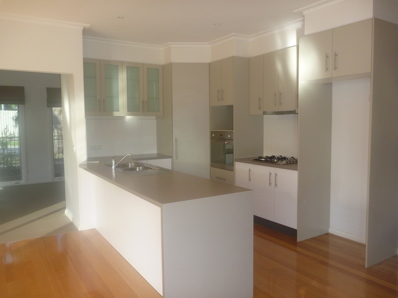 21 Sandgate Drive, Croydon VIC 3136