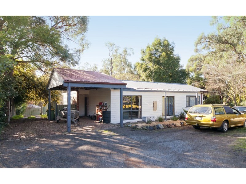 99 Fernhill Road, Mount Evelyn VIC 3796