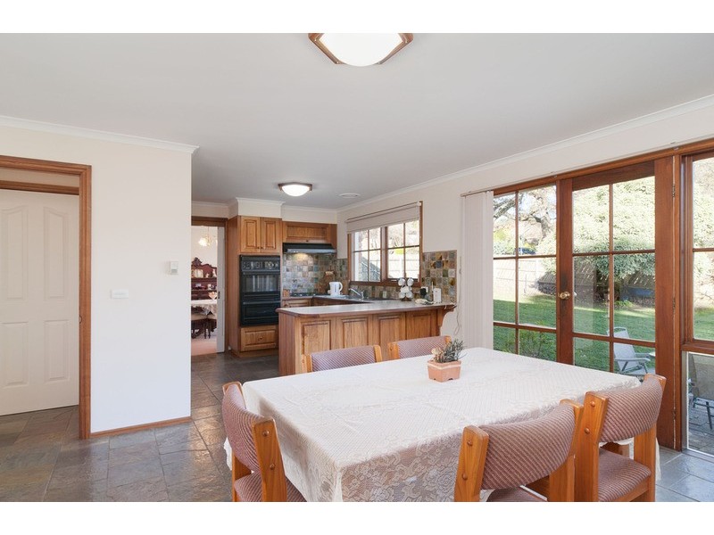 14 Partridge Way, Mooroolbark VIC 3138