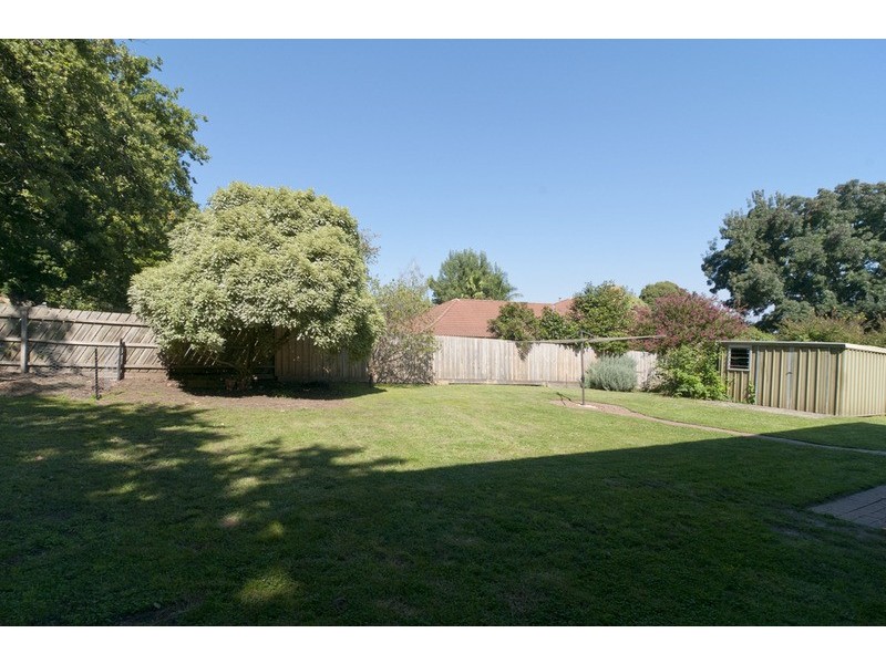 14 Partridge Way, Mooroolbark VIC 3138