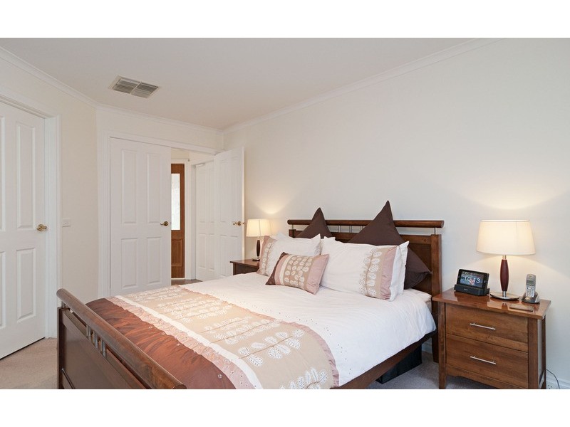 6 Macdonnell Court, Kilsyth VIC 3137