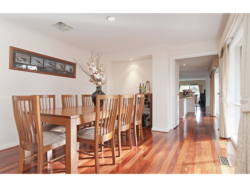 6 Macdonnell Court, Kilsyth VIC 3137