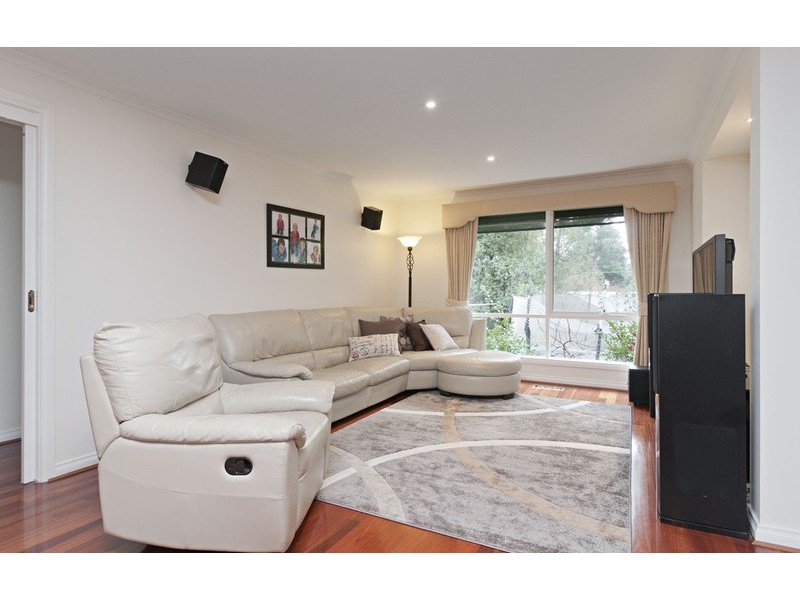 6 Macdonnell Court, Kilsyth VIC 3137