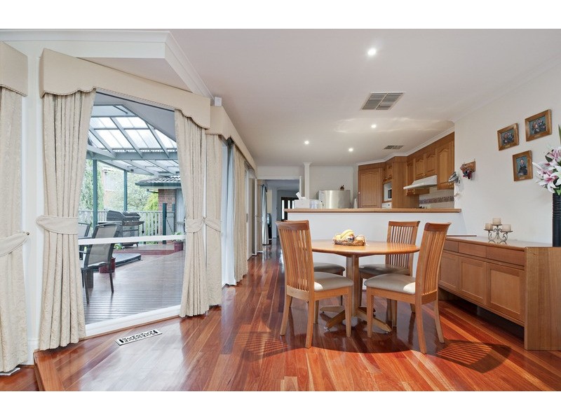 6 Macdonnell Court, Kilsyth VIC 3137