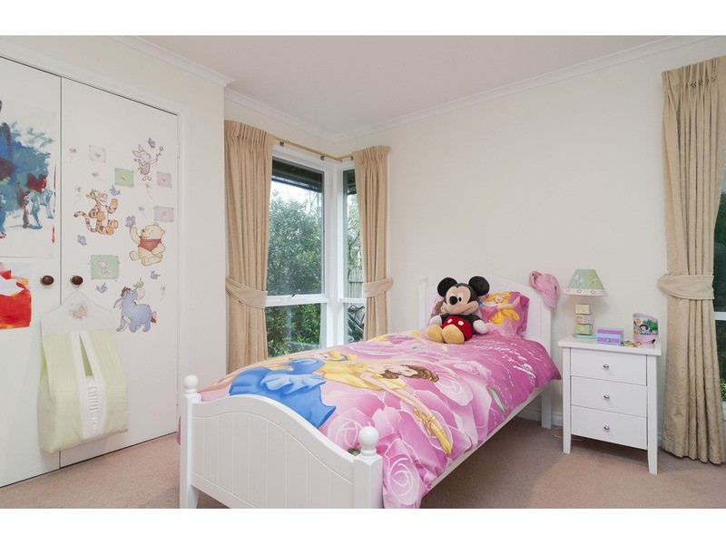 6 Macdonnell Court, Kilsyth VIC 3137