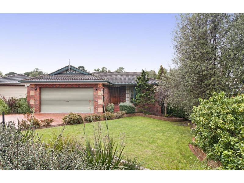 6 Macdonnell Court, Kilsyth VIC 3137