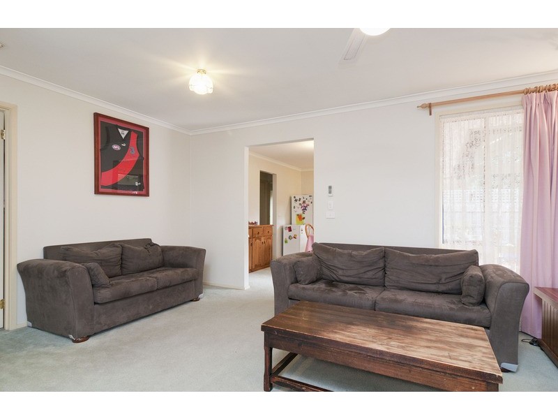 1B Monaro Court, Mooroolbark VIC 3138