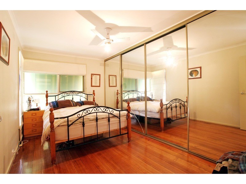 1 Eliot Court, Mooroolbark VIC 3138