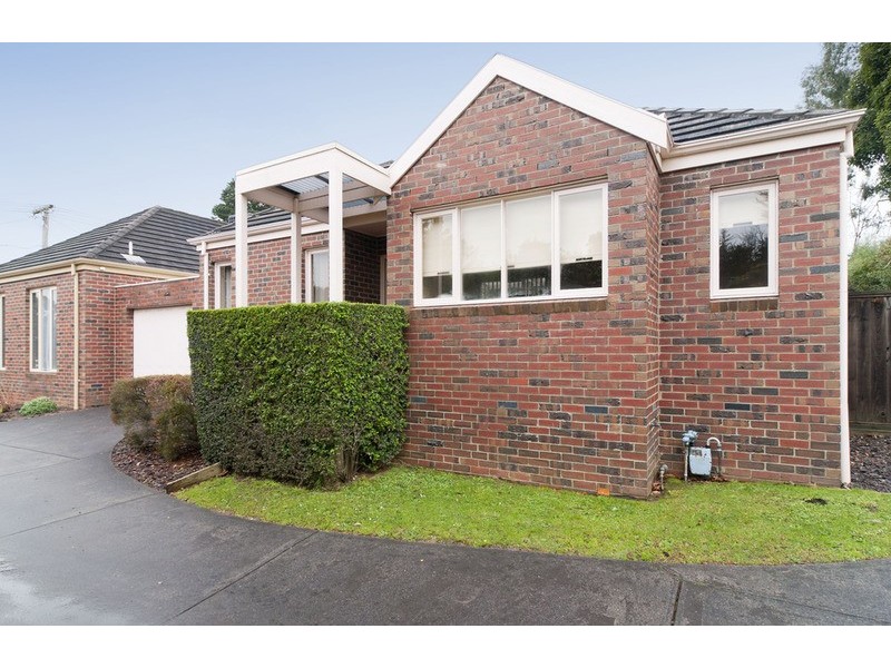 2/16 Charles Street, Mooroolbark VIC 3138