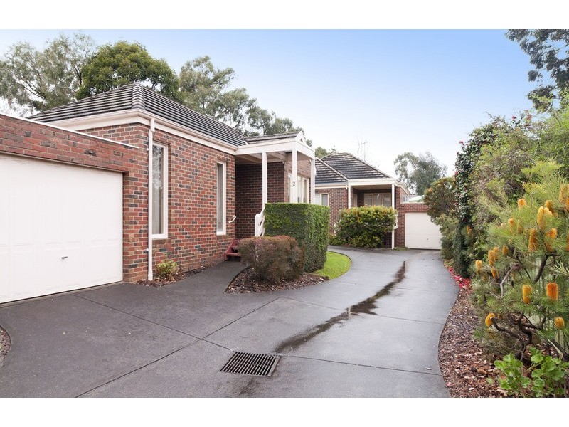 2/16 Charles Street, Mooroolbark VIC 3138