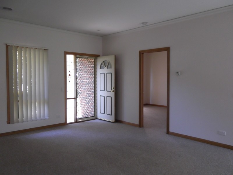 3/5 Charles Street, Mooroolbark VIC 3138