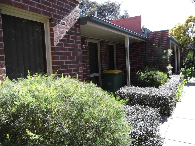 3/5 Charles Street, Mooroolbark VIC 3138