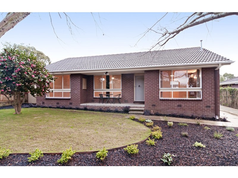 16 Lockhart Court, Kilsyth VIC 3137