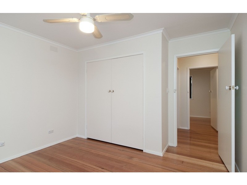 16 Lockhart Court, Kilsyth VIC 3137