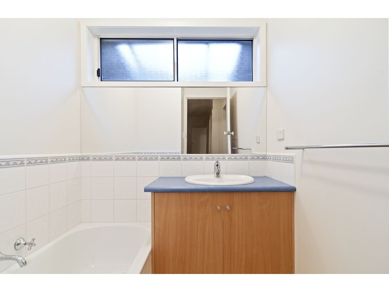 16 Lockhart Court, Kilsyth VIC 3137