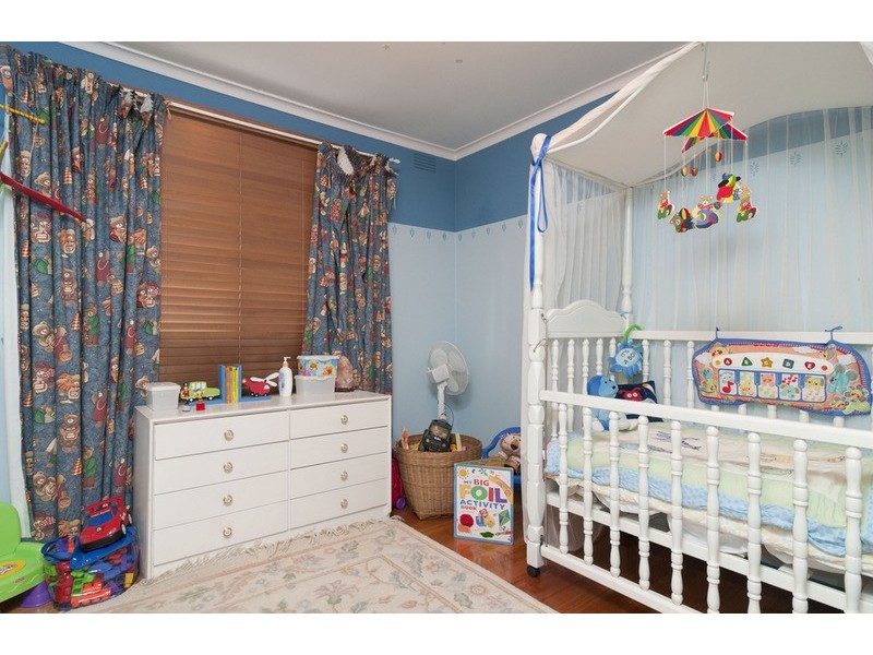 22 Mirang Avenue, Croydon VIC 3136