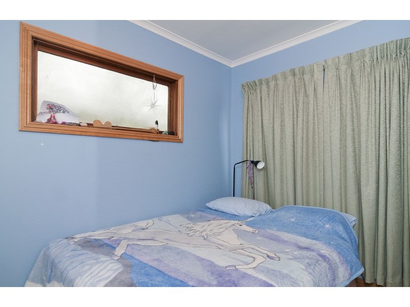 22 Mirang Avenue, Croydon VIC 3136