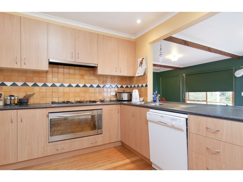 22 Mirang Avenue, Croydon VIC 3136