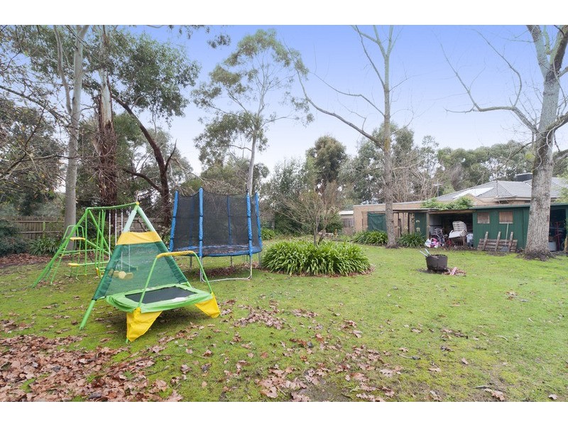 22 Mirang Avenue, Croydon VIC 3136