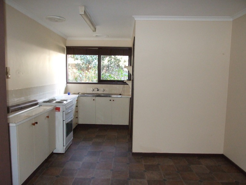 1/56 Hewish Road, Croydon VIC 3136