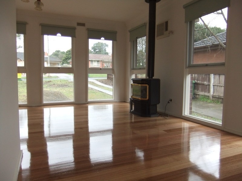 13 Sophie Street, Kilsyth VIC 3137