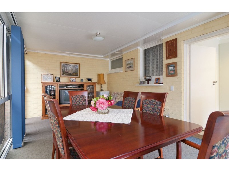 6 Sheldon Avenue, Mooroolbark VIC 3138