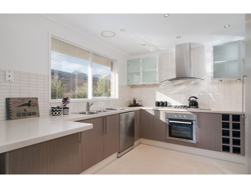 1/50 Kimberley Drive, Chirnside Park VIC 3116