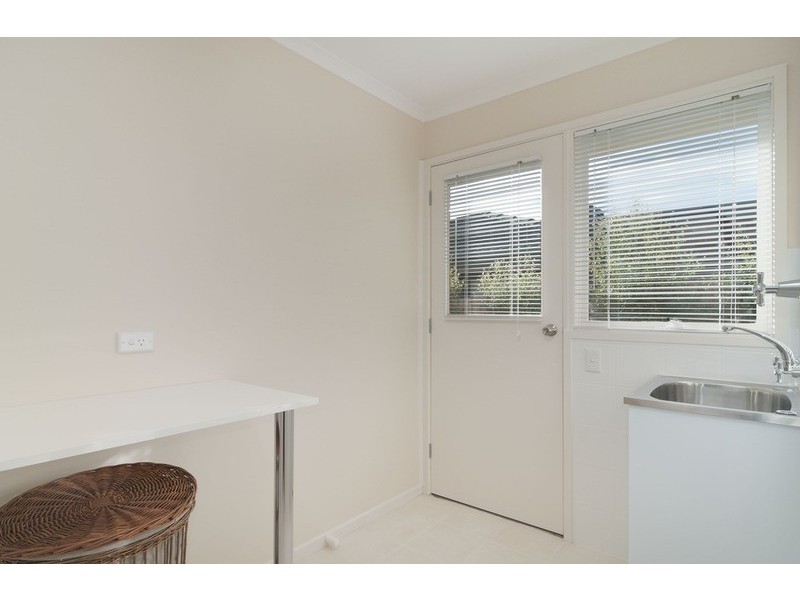 1/50 Kimberley Drive, Chirnside Park VIC 3116