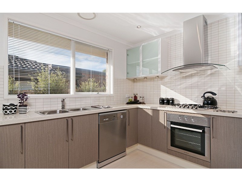 1/50 Kimberley Drive, Chirnside Park VIC 3116