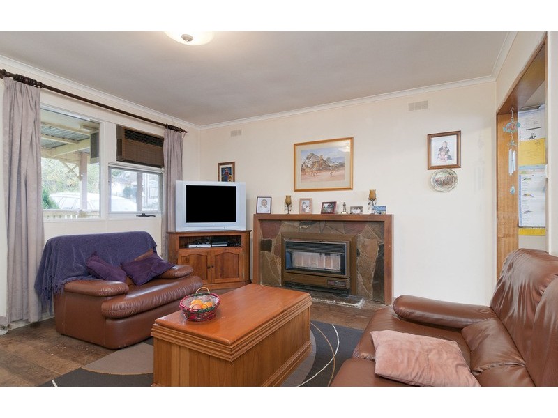 10 Bridges Avenue, Mooroolbark VIC 3138