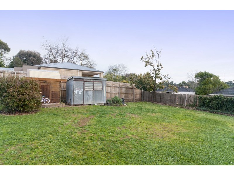 10 Bridges Avenue, Mooroolbark VIC 3138