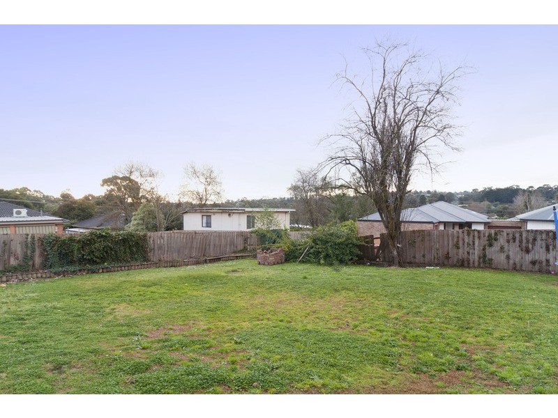 10 Bridges Avenue, Mooroolbark VIC 3138