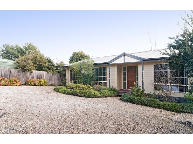 361a Hull Road, Mooroolbark VIC 3138