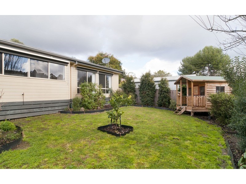 361a Hull Road, Mooroolbark VIC 3138