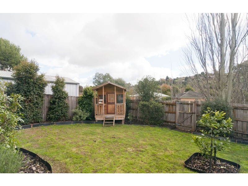 361a Hull Road, Mooroolbark VIC 3138