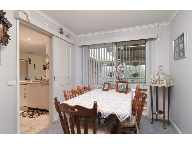 9 Barker Drive, Mooroolbark VIC 3138