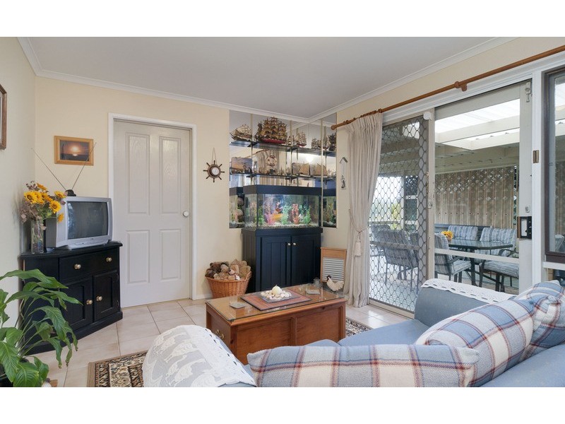 9 Barker Drive, Mooroolbark VIC 3138