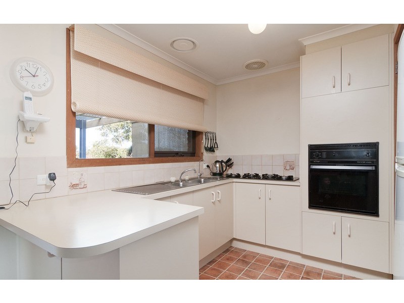 8 Milgate Court, Mooroolbark VIC 3138