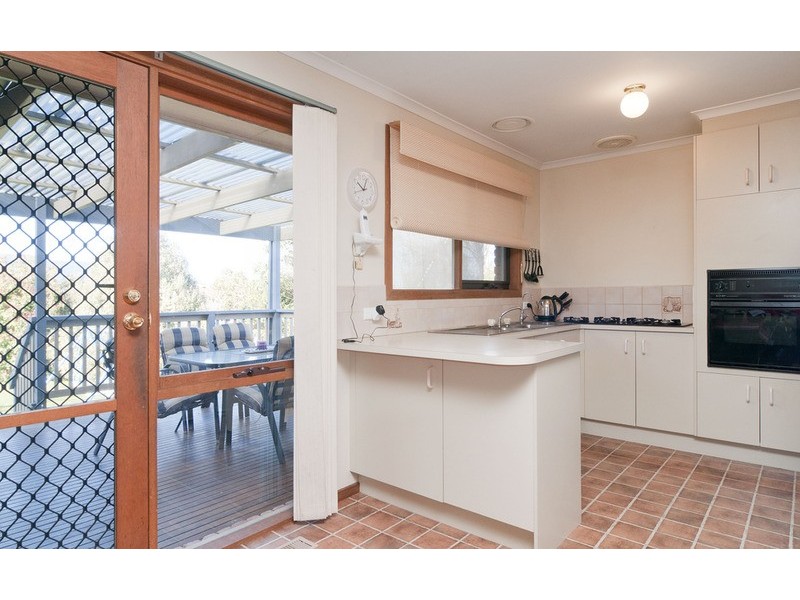 8 Milgate Court, Mooroolbark VIC 3138