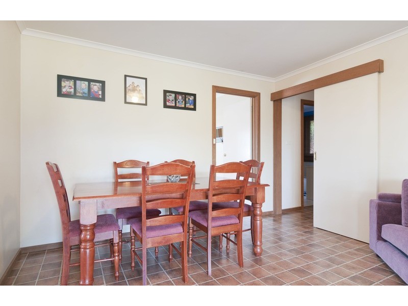 8 Milgate Court, Mooroolbark VIC 3138