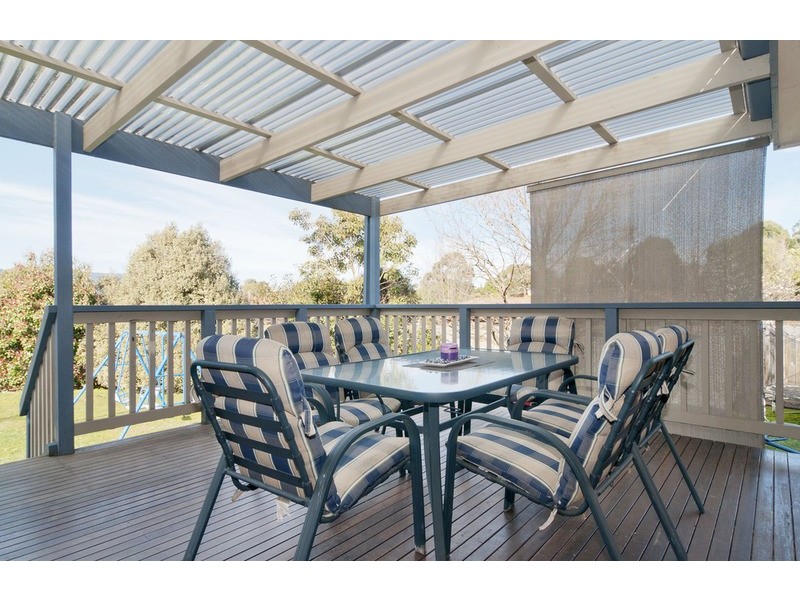 8 Milgate Court, Mooroolbark VIC 3138