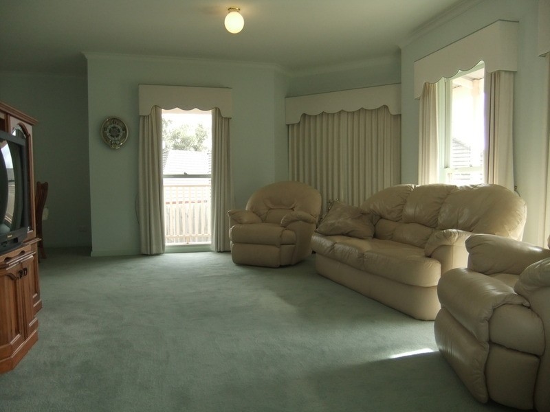 5 Hilton Place, Mooroolbark VIC 3138