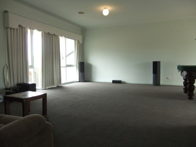 5 Hilton Place, Mooroolbark VIC 3138